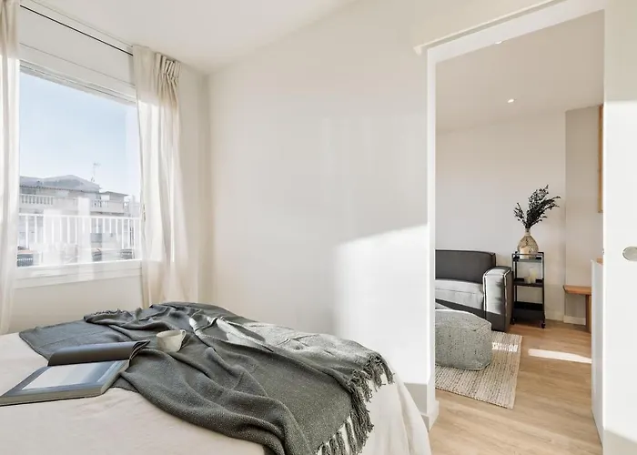 アパート - 1 Bedroom And Terrace In Sant Gervasi バルセロナ